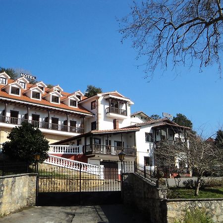 Hotel Solatorre Comillas Luaran gambar