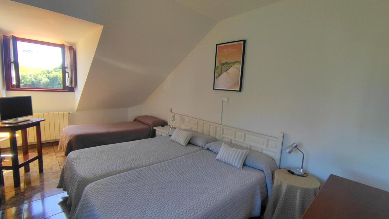 Hotel Solatorre Comillas Luaran gambar