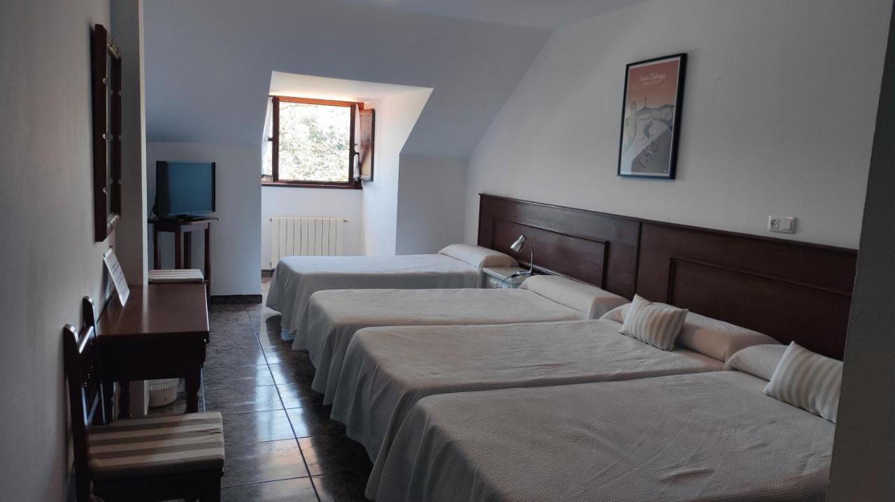 Hotel Solatorre Comillas Luaran gambar