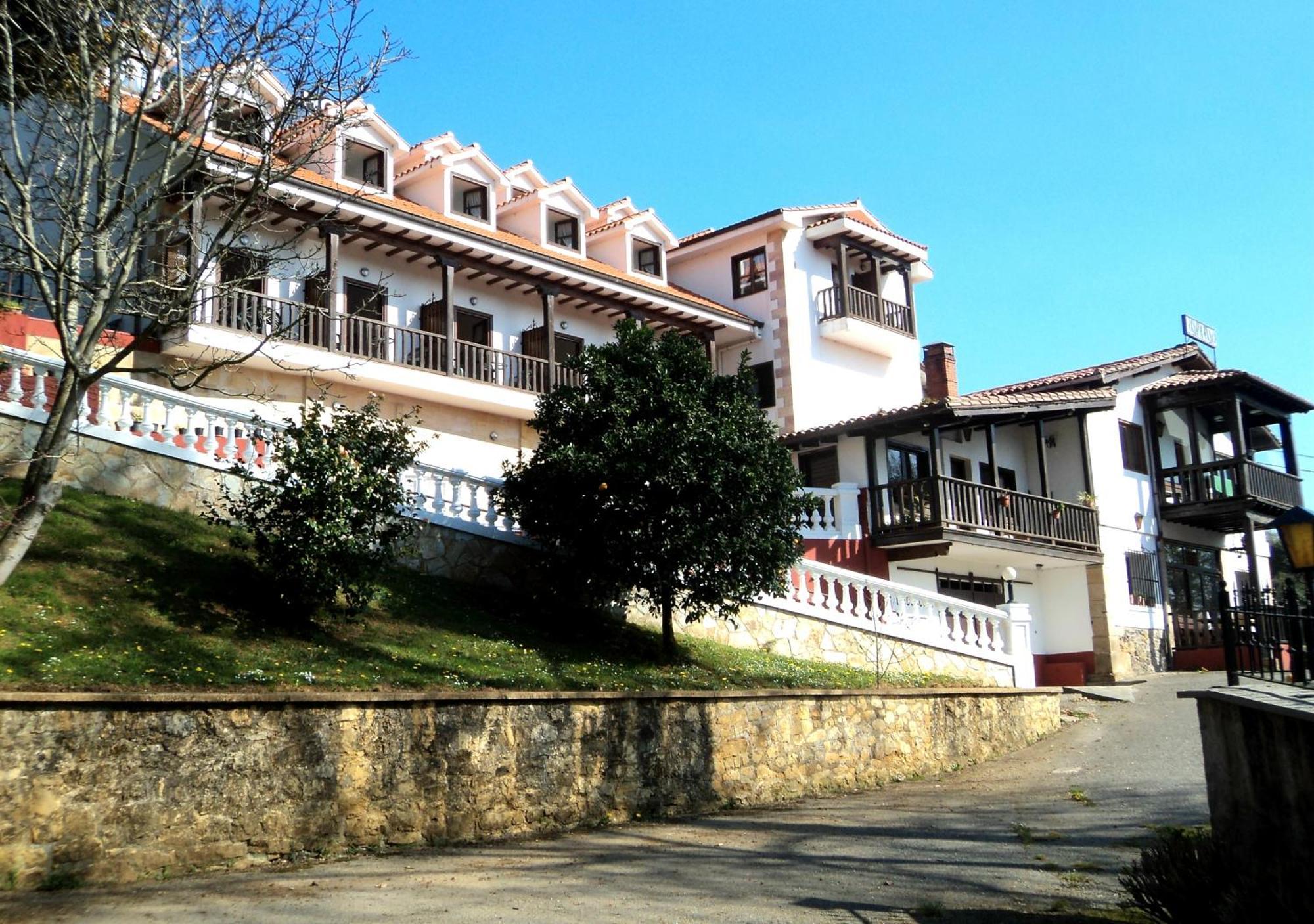 Hotel Solatorre Comillas Luaran gambar