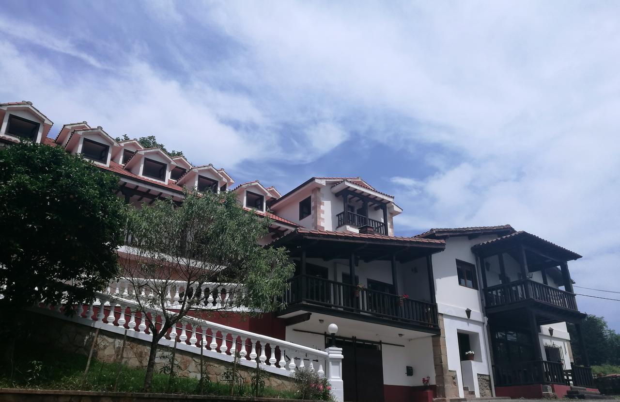 Hotel Solatorre Comillas Luaran gambar